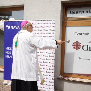 Trnavská charita pomáha Ukrajincom v novootvorenom Centre podpory